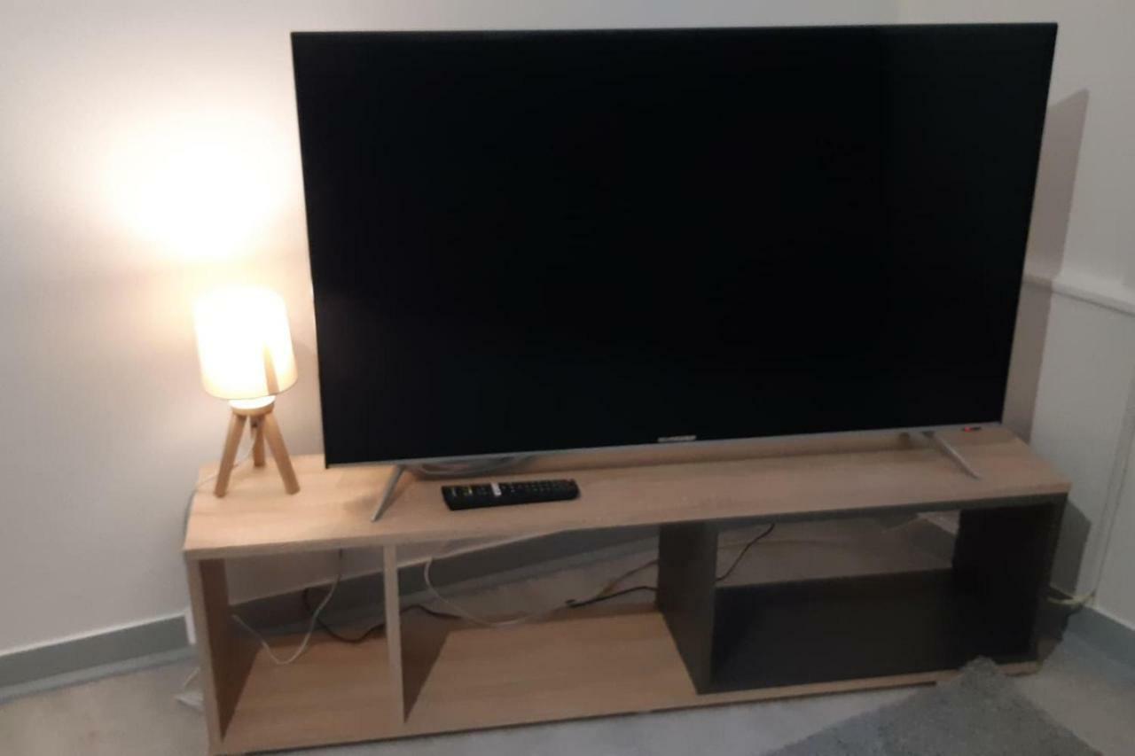 Che Grand F2 Droit Plein Centre Sweet Home 셰르부르 앙 코탱탕 외부 사진